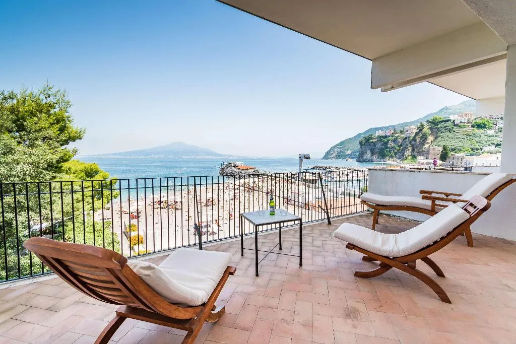 Double or Twin SUPERIOR WITH TERRACE Room, Hotel Le Axidie BW Signature Collection, Naples