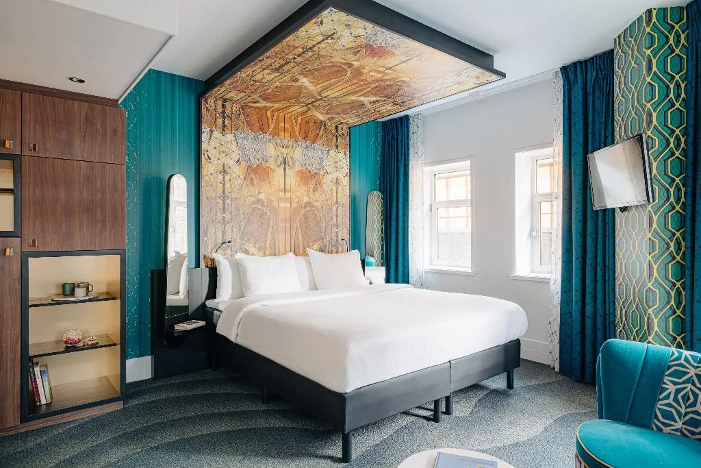 DOUBLE EXECUTIVE Room, NYX Hotel Amsterdam Rembrandt Square, Amsterdam