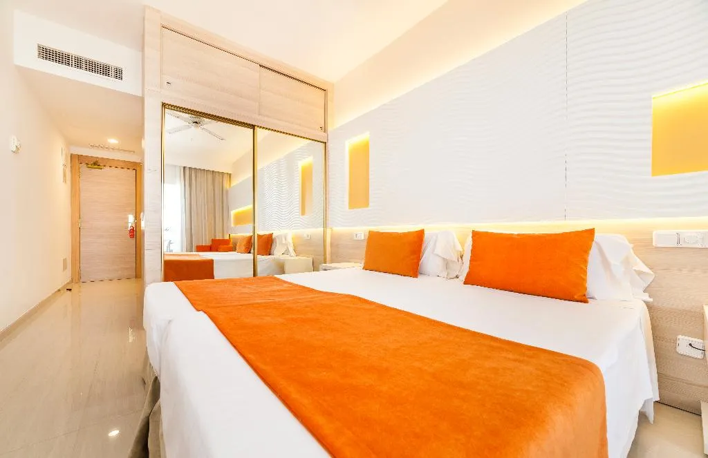 Room, Globales Club Almirante Farragut, Menorca