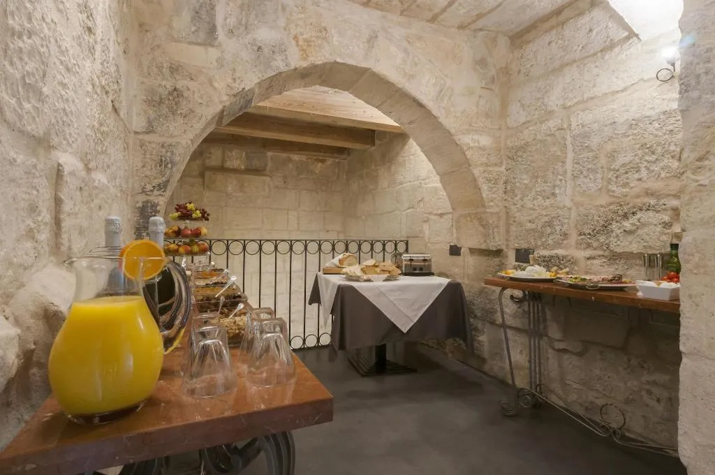 Restaurant, The Coleridge, Malta