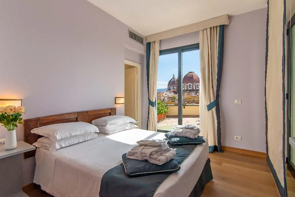 SUITE CITY VIEW Room, Machiavelli Palace, Florence