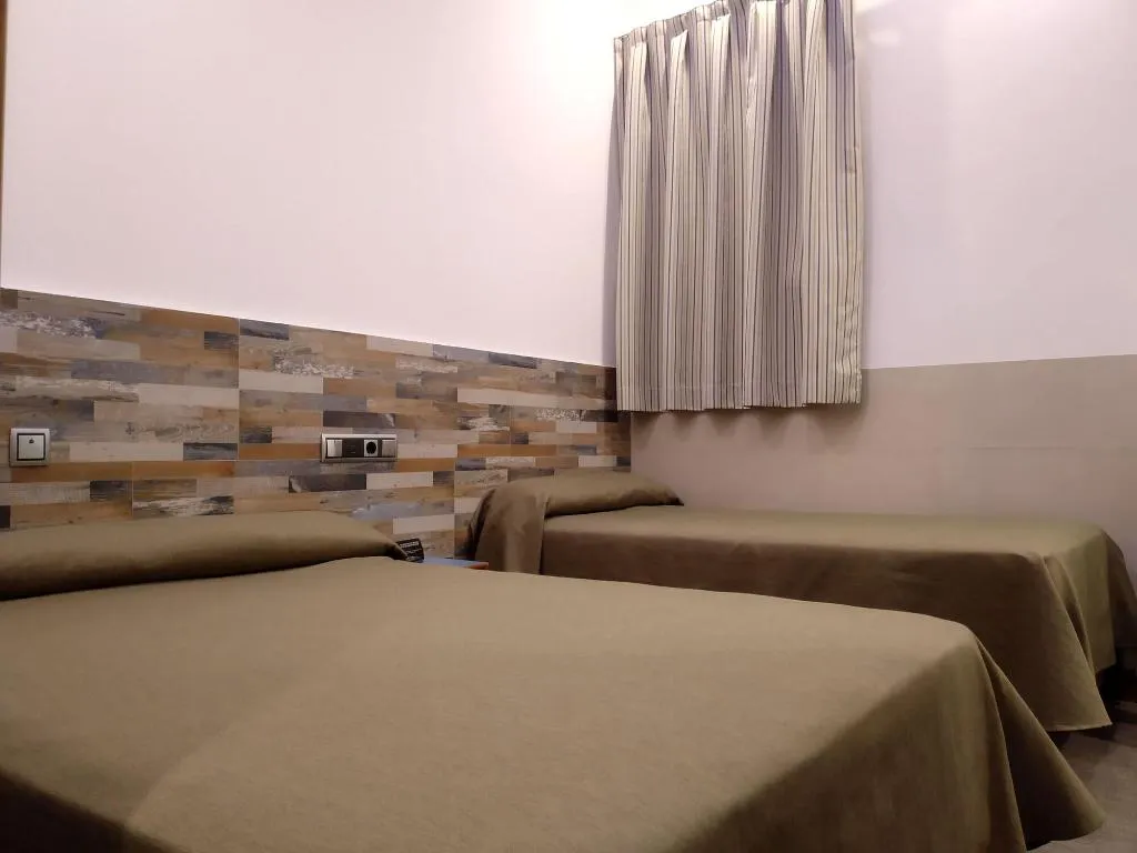 Room, Pensión Miami, Barcelona