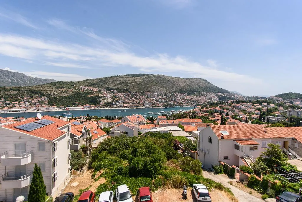 APARTMENT CAPACITY 4 TWO BEDROOMS Room, Vila Curic, Dubrovnik