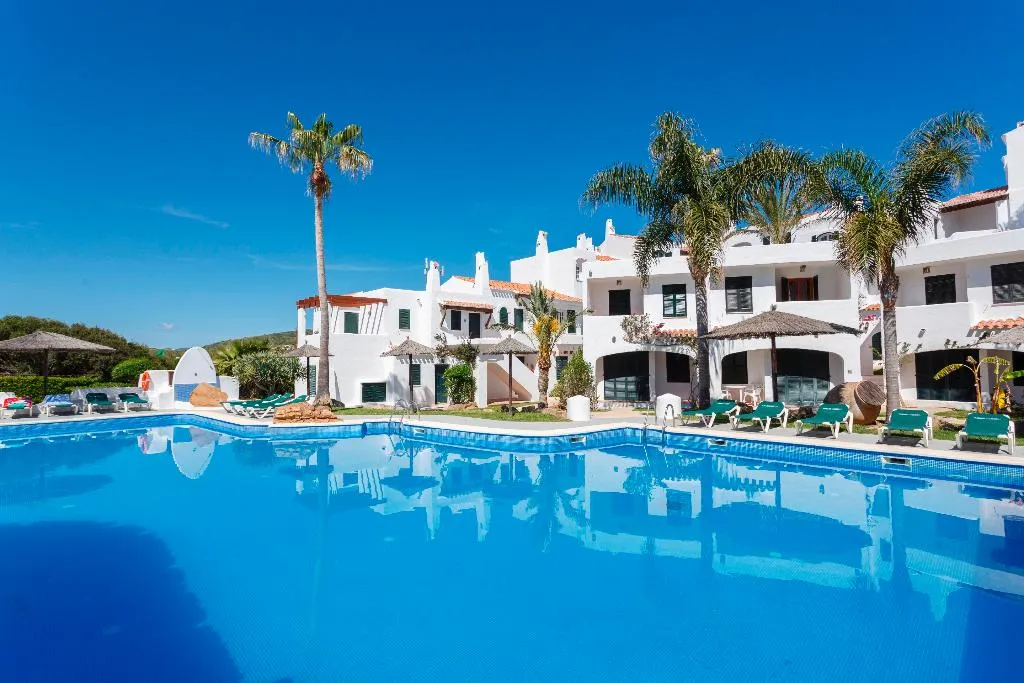Pool, Carema Garden Village, Menorca