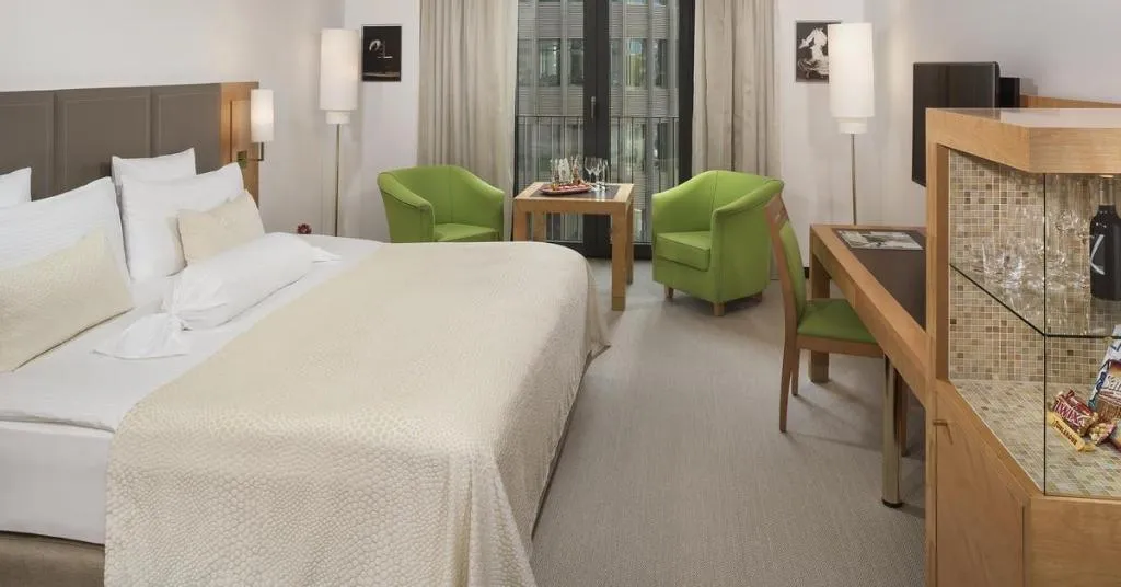 DOUBLE STANDARD Room, Melia Berlin, Berlin