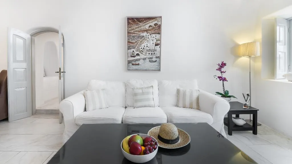 VILLA DELUXE WITH JACUZZI Room, Armeni Luxury Villas, Santorini