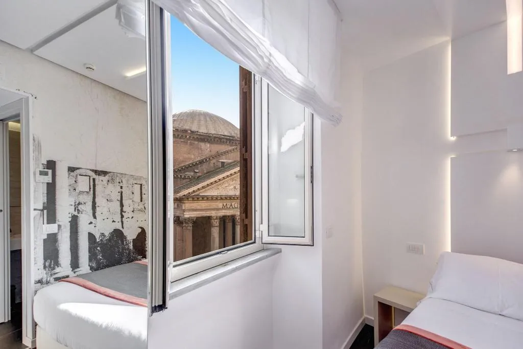 QUADRUPLE WITH VIEWS Room, Albergo Abruzzi, Rome