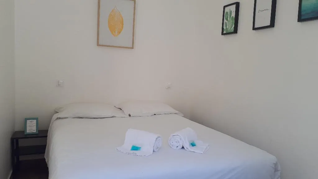 DOUBLE CLASSIC Room, Well’Come! to The Backyard House, Algarve