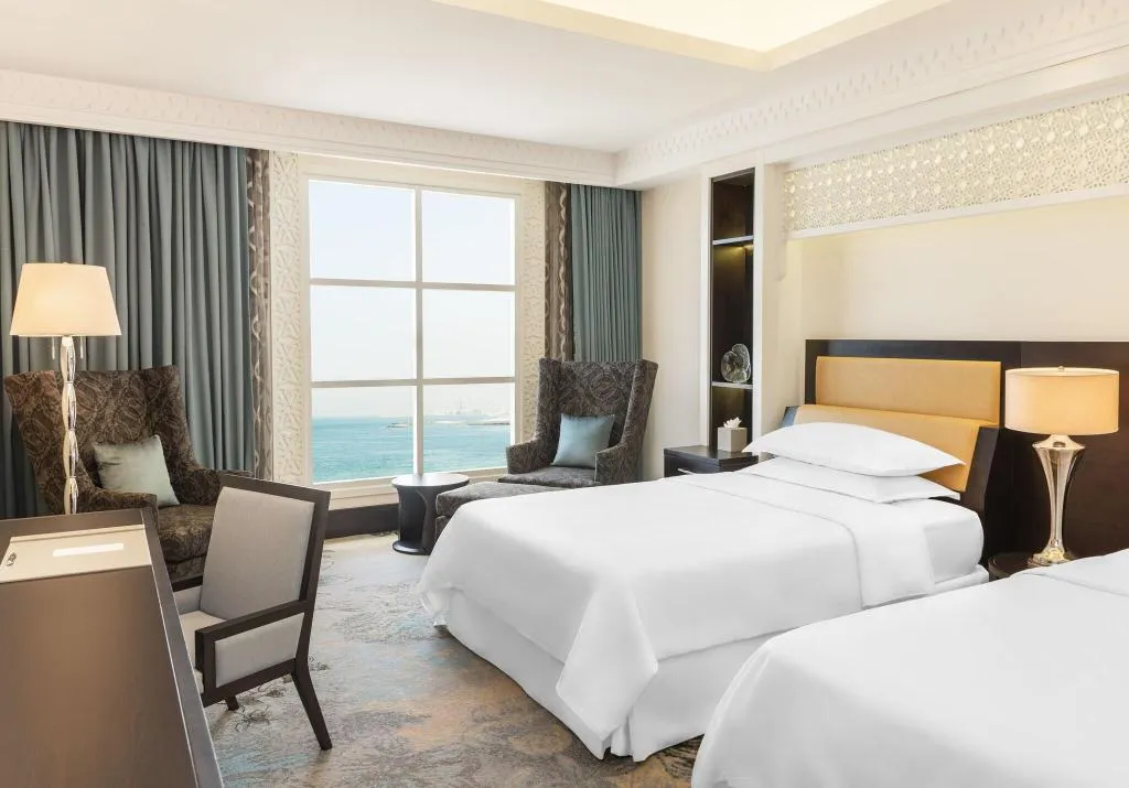 Room, Sheraton Sharjah Beach Resort & Spa, Dubai