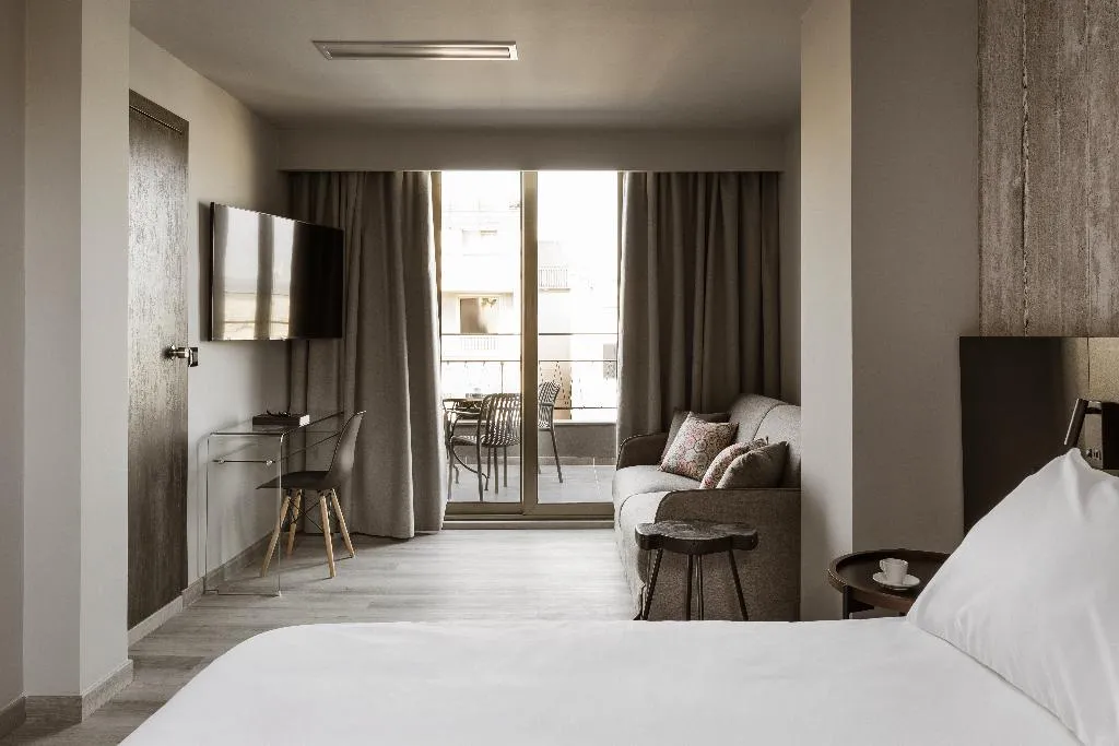 JUNIOR SUITE WITH BALCONY Room, Alassia, Athens