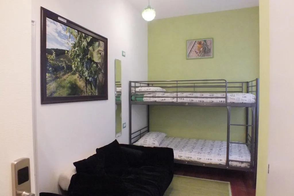 Room, Atmos Luxe Navigli Hostel & Rooms, Milan