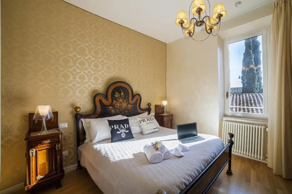 Room, Regina Bed & Breakfast, Rome