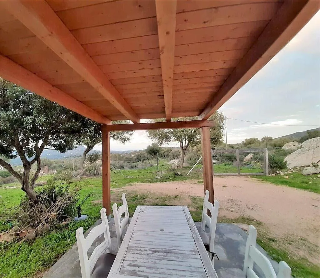 Terrace, B&B Su Donnigheddu, Olbia
