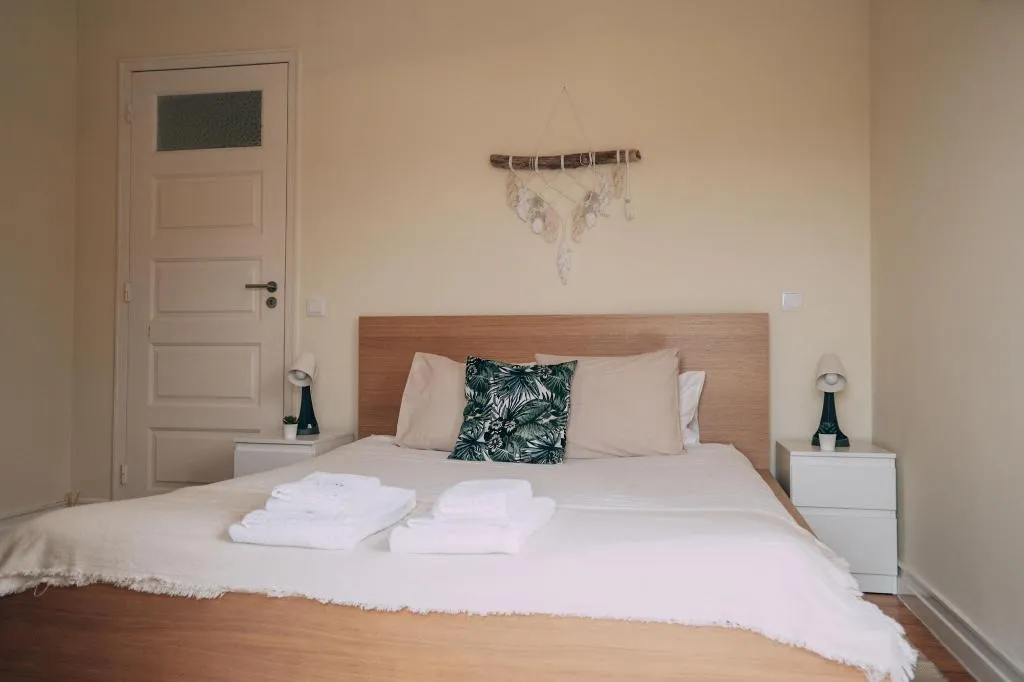 Room, The Beach Corner Guesthouse, Porto