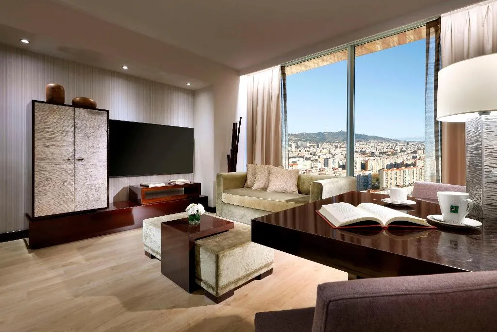 SUITE EXECUTIVE Room, Hyatt Regency Barcelona Tower, Barcelona