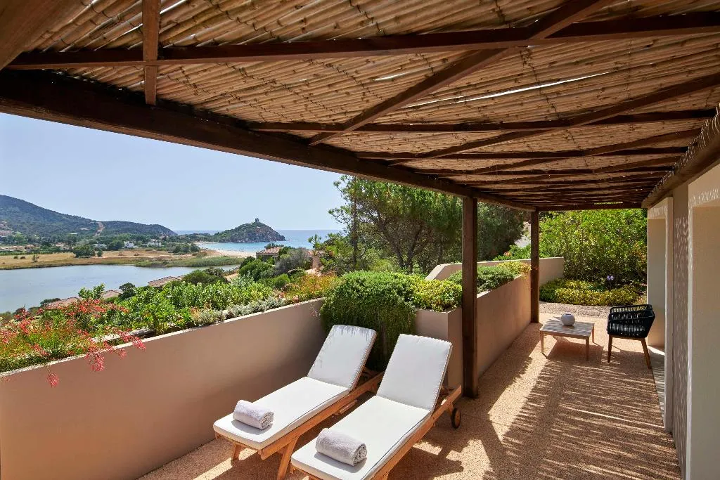 SUITE STANDARD Room, Baia di Chia Resort Sardinia, Curio Collection, Cagliari
