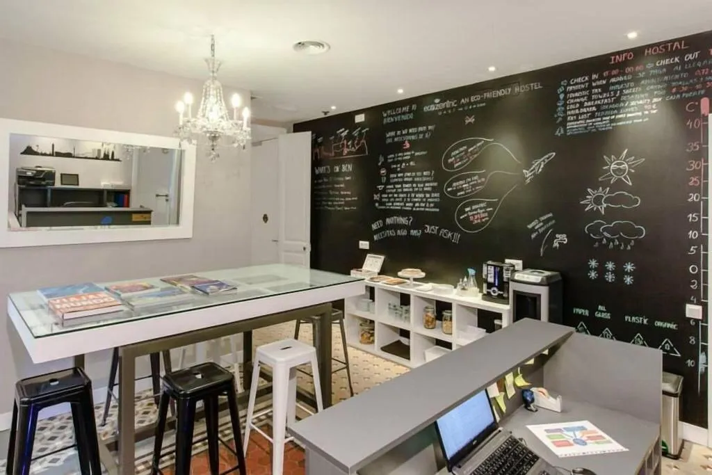 Restaurant, Hostal Ecozentric, Barcelona