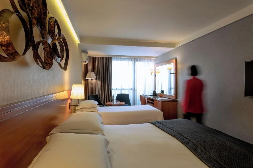 Room, President, Athens