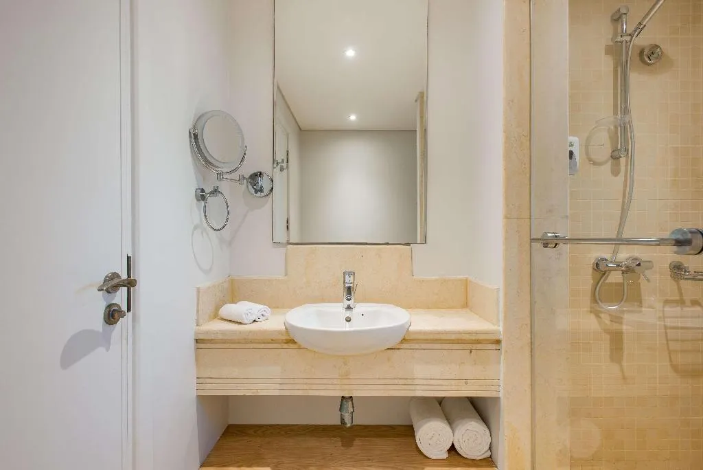 JUNIOR SUITE POOL VIEW Room, Marina Resort Port Ghalib Radisson Individuals, Red Sea Riviera
