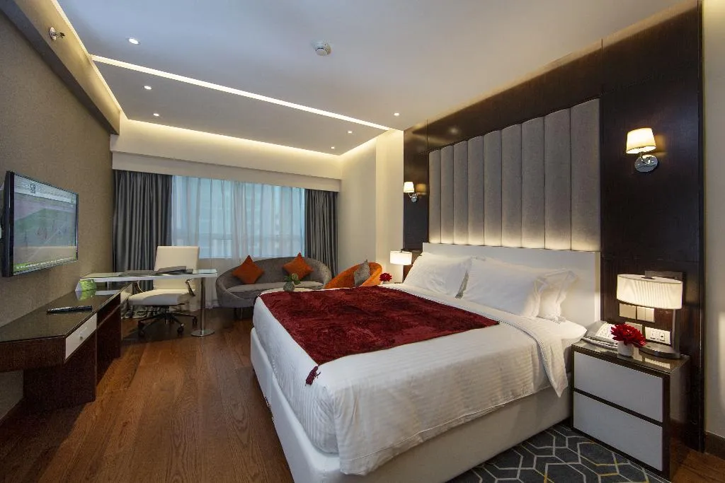 Double or Twin DELUXE Room, Number One Tower Suites, Dubai