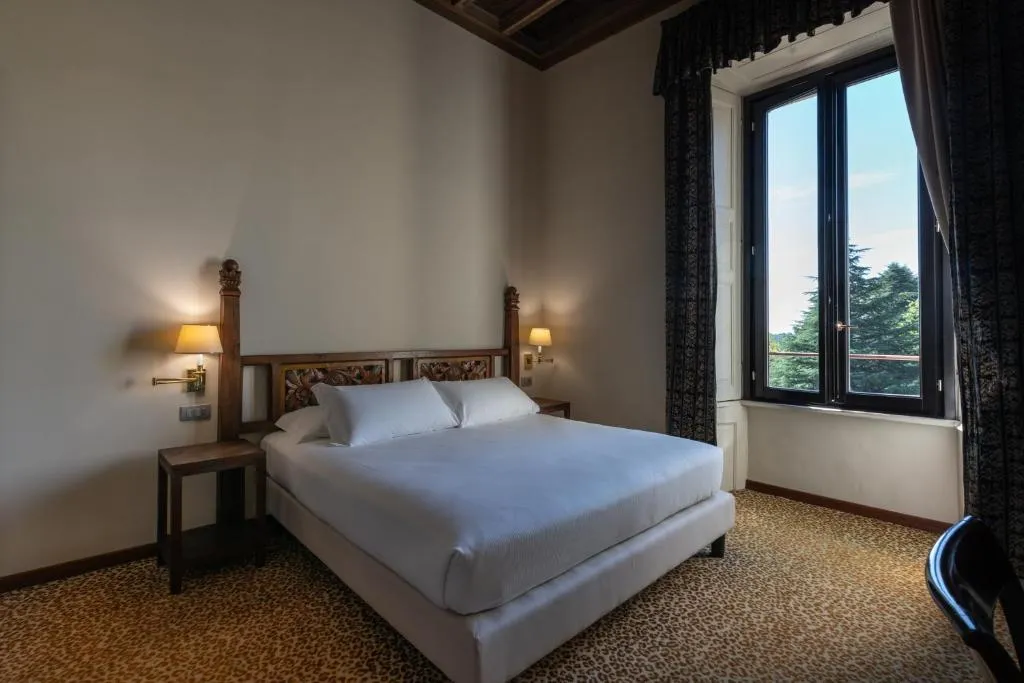 JUNIOR SUITE CAPACITY 1 Room, Hotel Villa Porro Pirelli, Milan