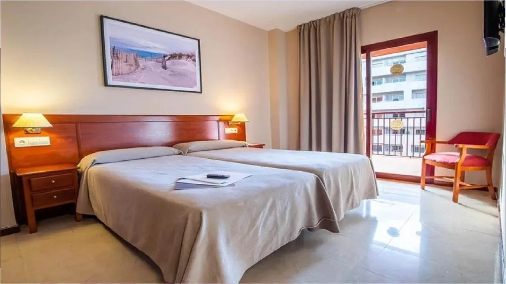APARTMENT TWO BEDROOMS Room, Ilunion Miramar, Costa Del Sol