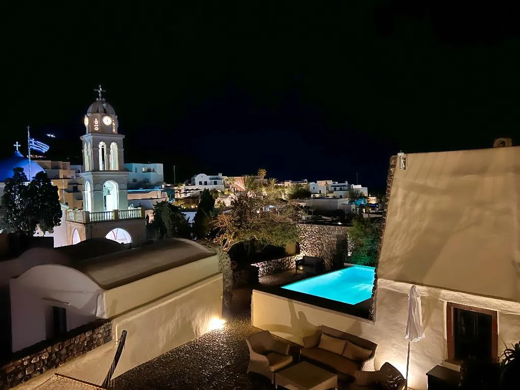 VILLA THREE BEDROOMS WITH PRIVATE POOL Room, Santorini Heritage Villas & Mansions, Santorini