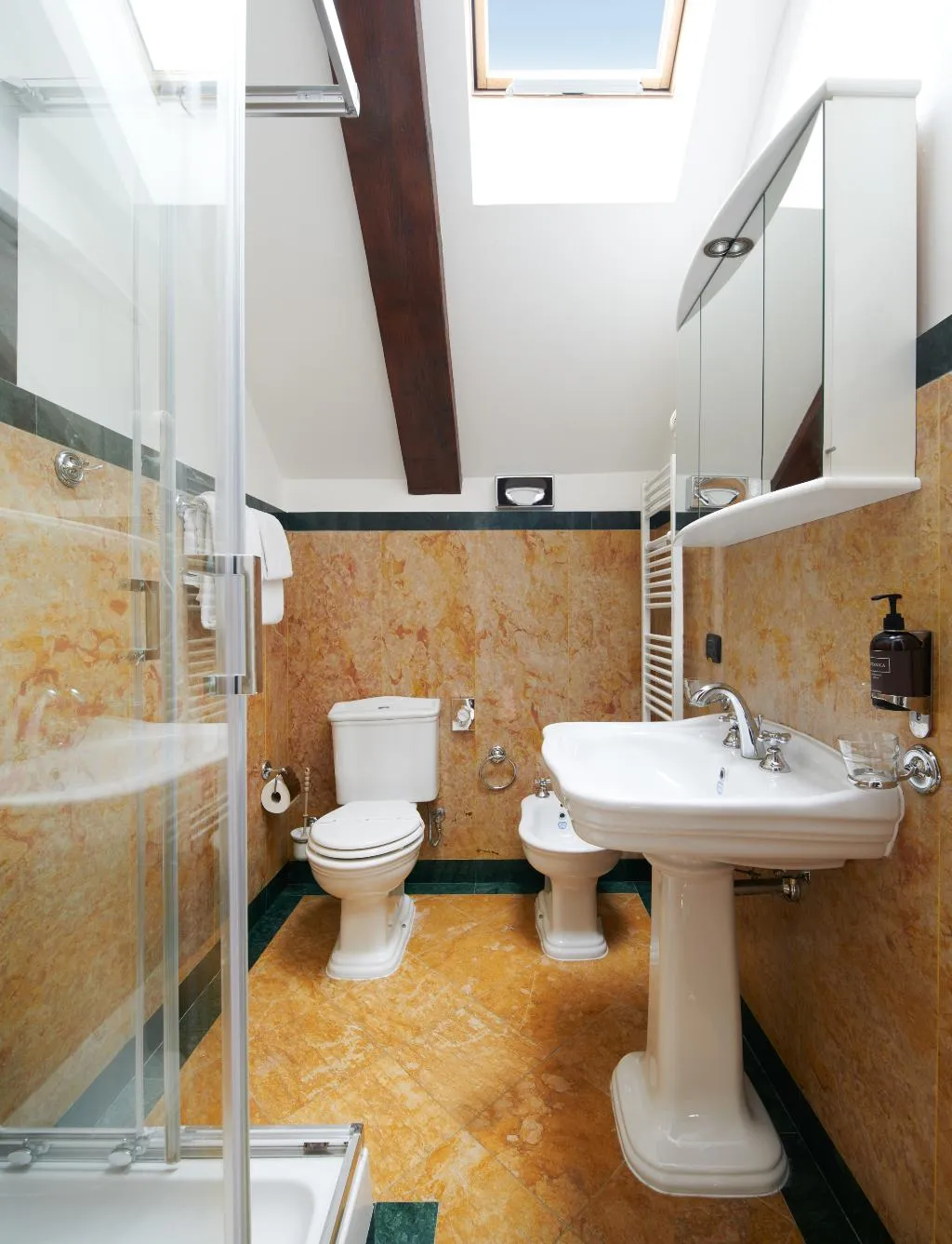 SUITE DUPLEX Room, Charles Bridge Palace, Prague