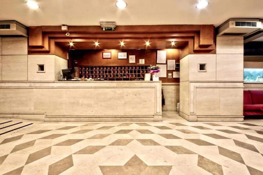 Lobby, Delle Muse, Rome