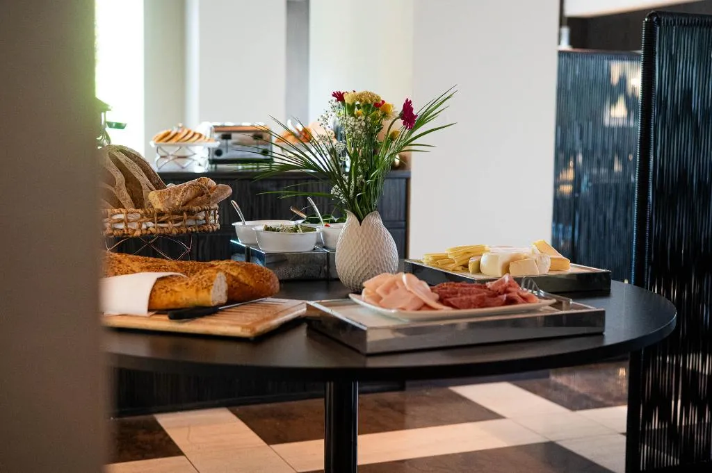 Restaurant, Axolute Comfort Hotel - Cantu, Milan