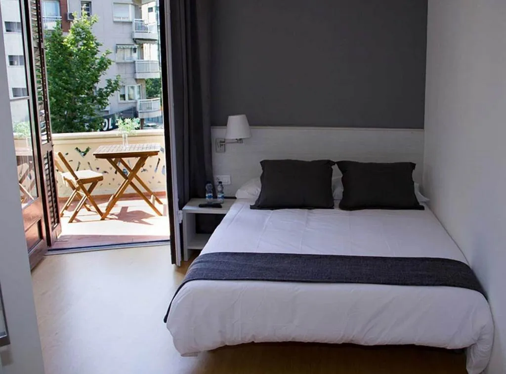 Room, Hostalin Barcelona Diputación, Barcelona