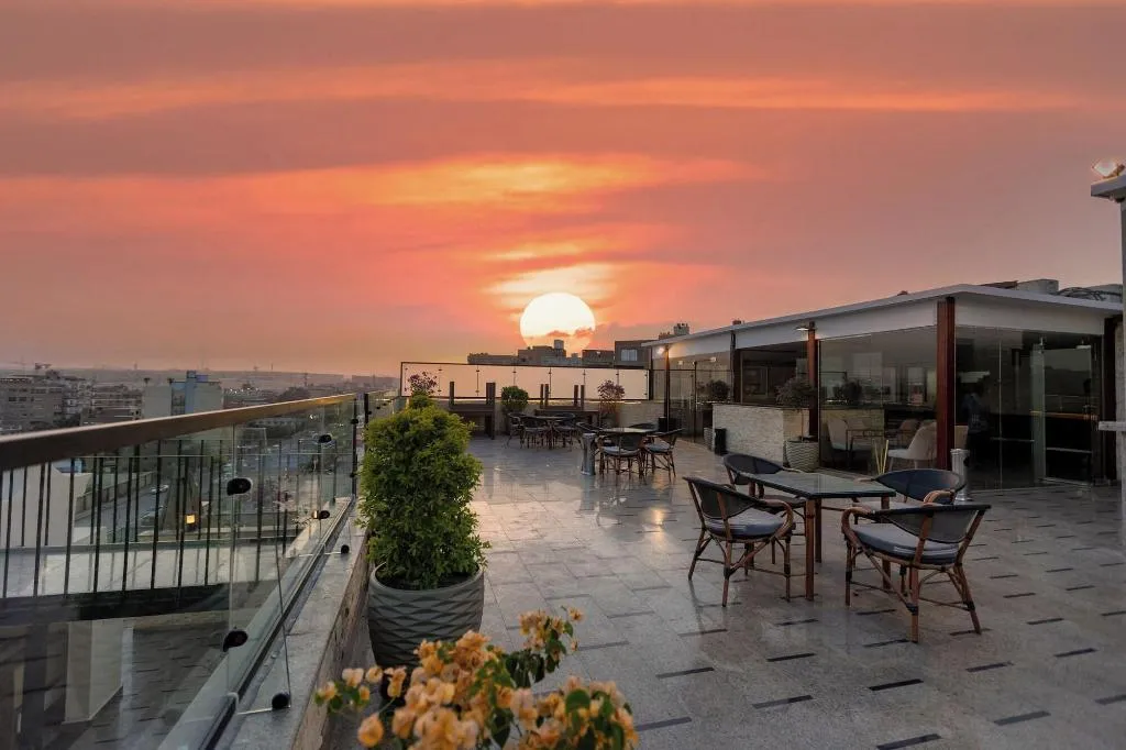 Restaurant, Pyramids Yard Hotel, Cairo