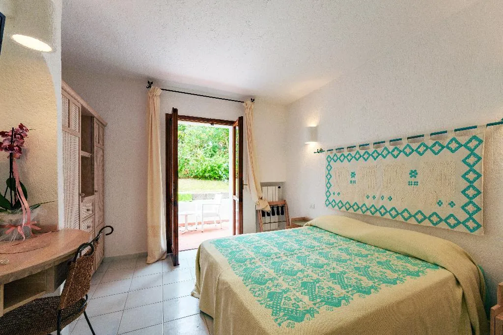 DOUBLE CLASSIC Room, Punta Est, Olbia