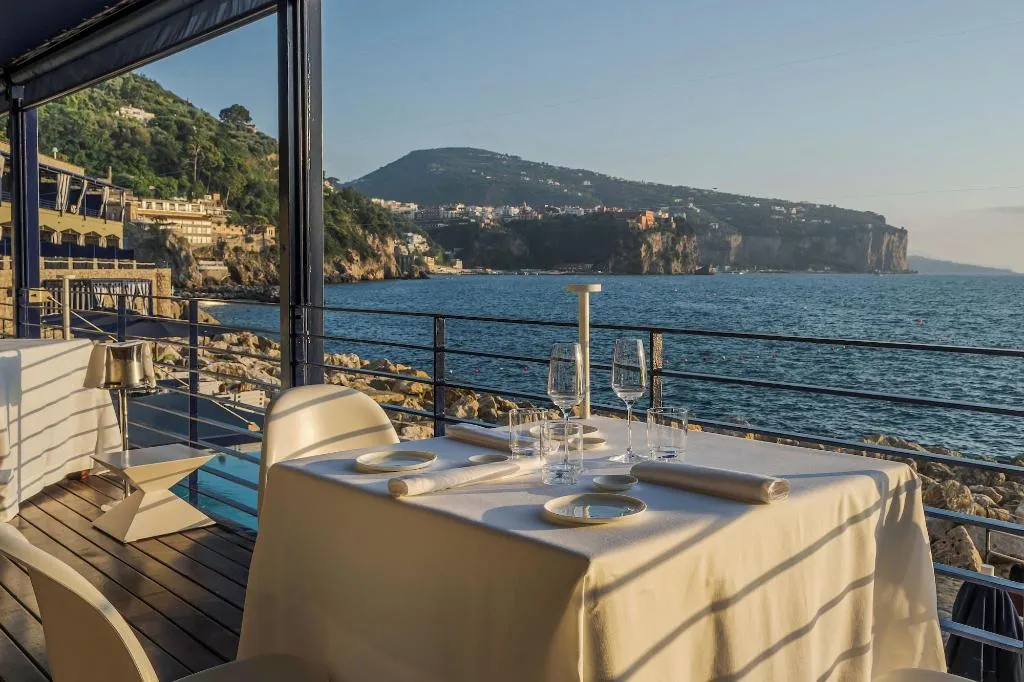 Restaurant, Capo La Gala Hotel & Wellness, Naples