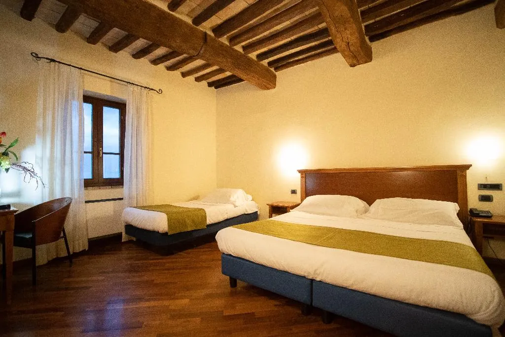 TRIPLE DELUXE Room, Relais & Spa La Corte Di Bettona, Perugia
