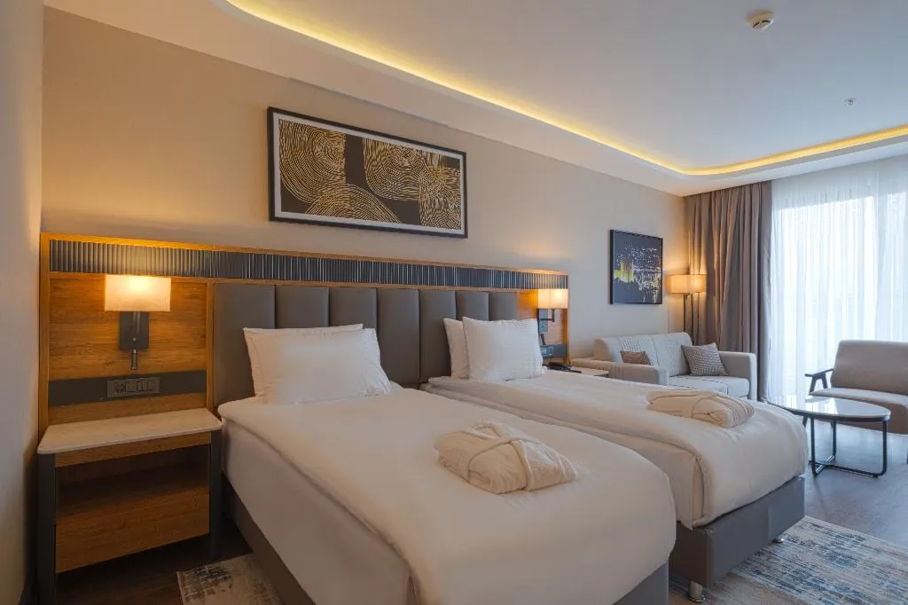 DOUBLE SINGLE USE DELUXE LAND VIEW Room, Azura World Hotel, Antalya