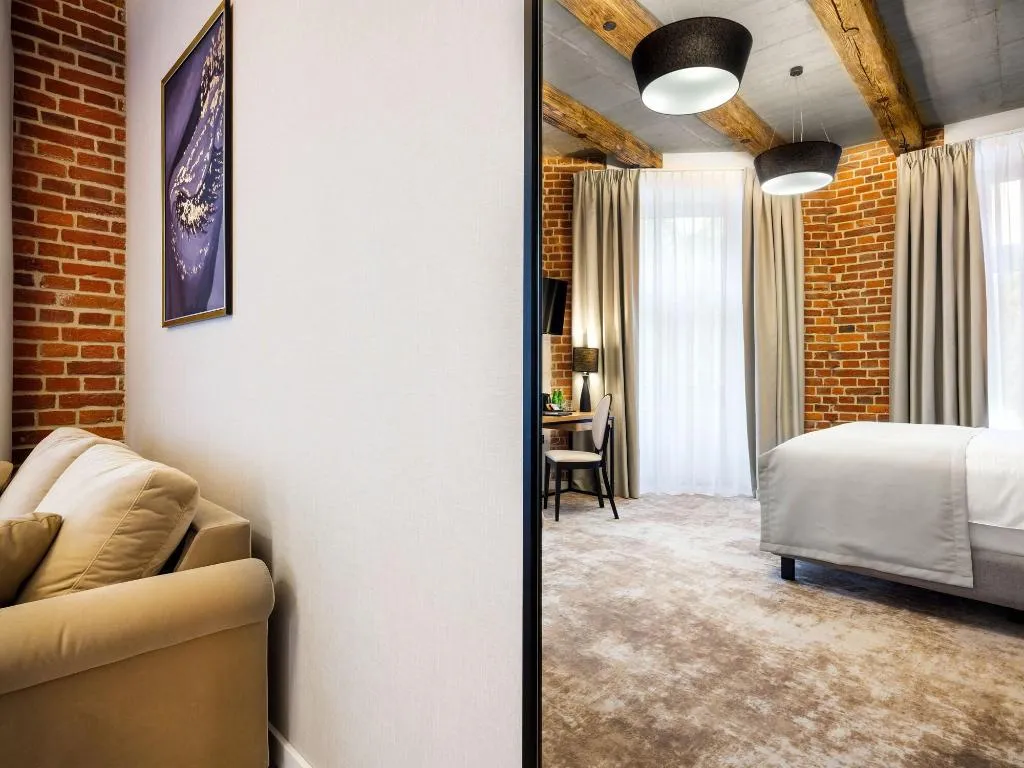 Room, Wawel Queen, Krakow