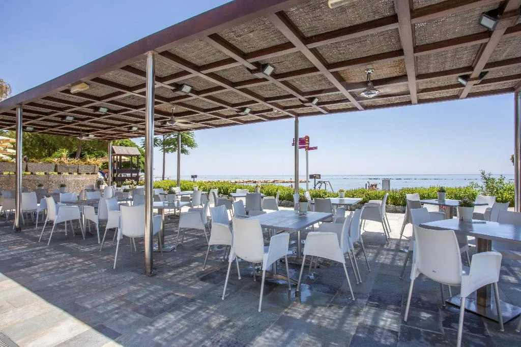 Restaurant, Crowne Plaza Limassol, Cyprus