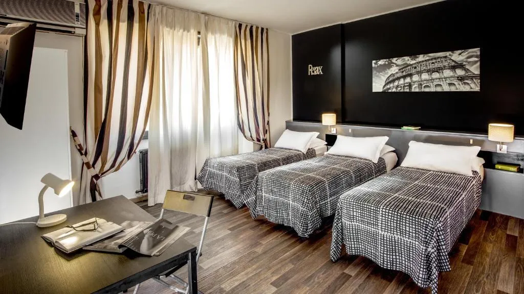 TRIPLE STANDARD Room, Radio Hotel, Rome