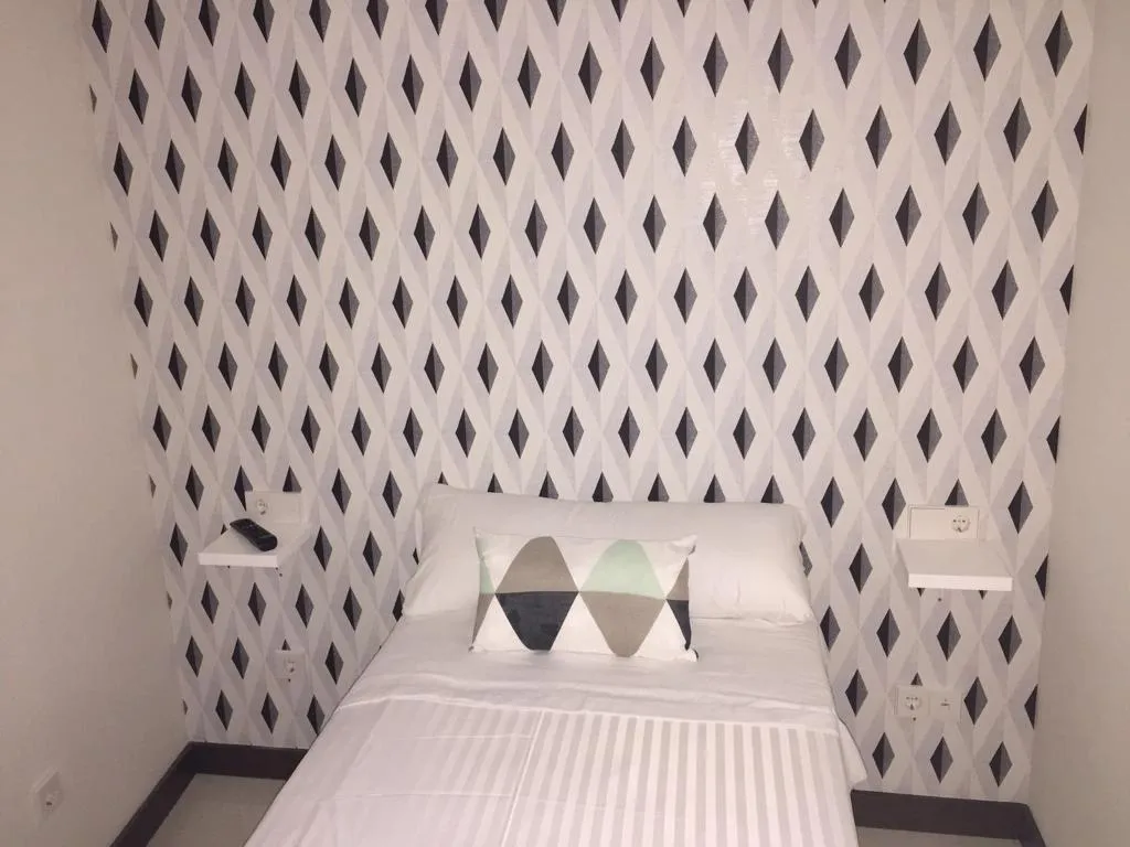STUDIO CAPACITY 3 Room, Roisa Suites, Madrid