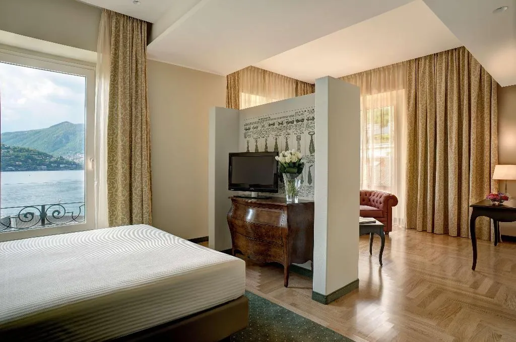 Room, Palace Hotel Lake Como, Milan