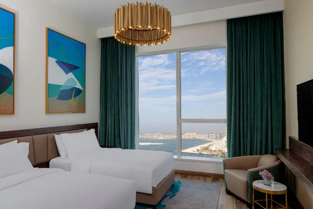 APARTMENT SEA VIEW THREE BEDROOMS Room, Avani Plus Palm View Dubai Hotel and Suites, Dubai