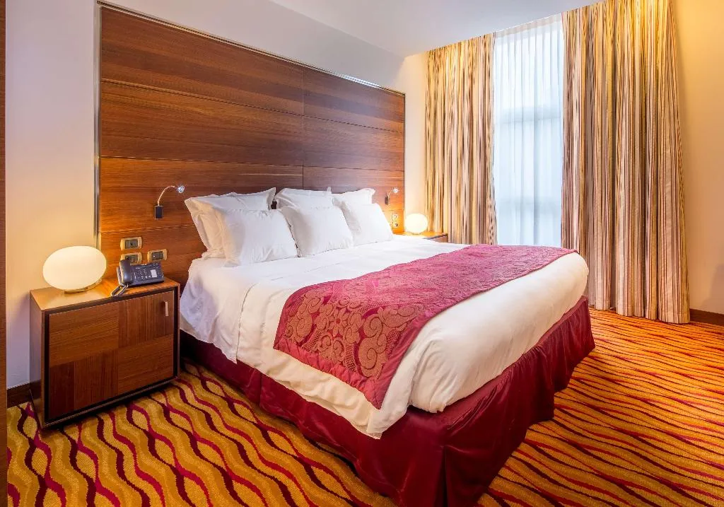 DOUBLE CLASSIC KING BED Room, Best Western Premier BHR Treviso Hotel, Venice