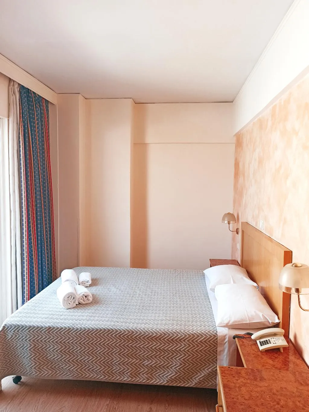 Double or Twin ECONOMY Room, Savoy, Athens