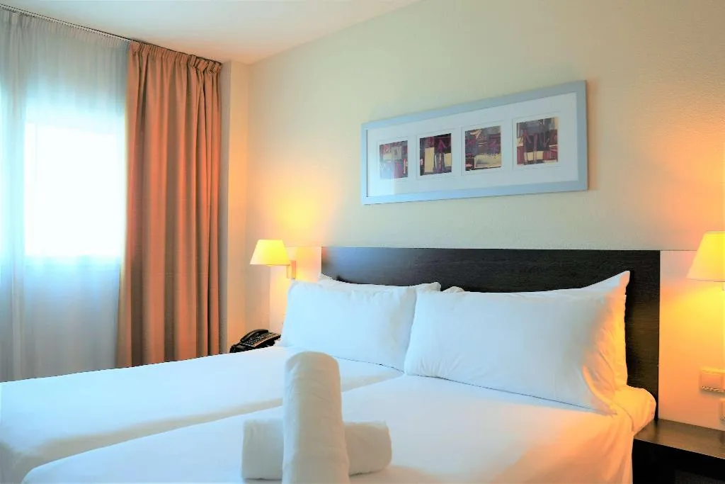Room, Port Valencia Feria, Valencia