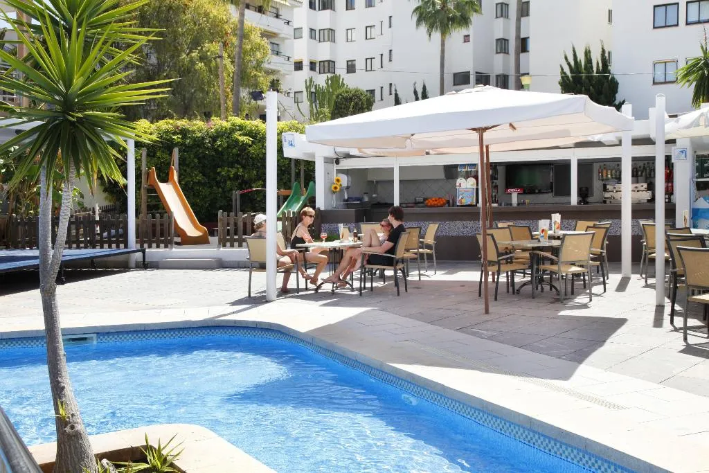 Pool, Suites Roc Portonova, Majorca