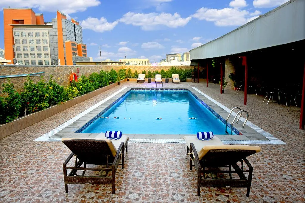 Pool, Vision Imperial Hotel (Ex-Excelsior Hotel), Dubai