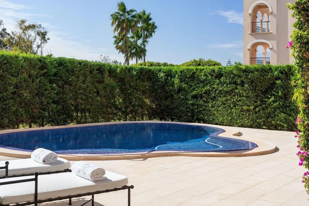 APARTMENT WITH PRIVATE POOL Room, The St. Regis Mardavall Resort, Majorca