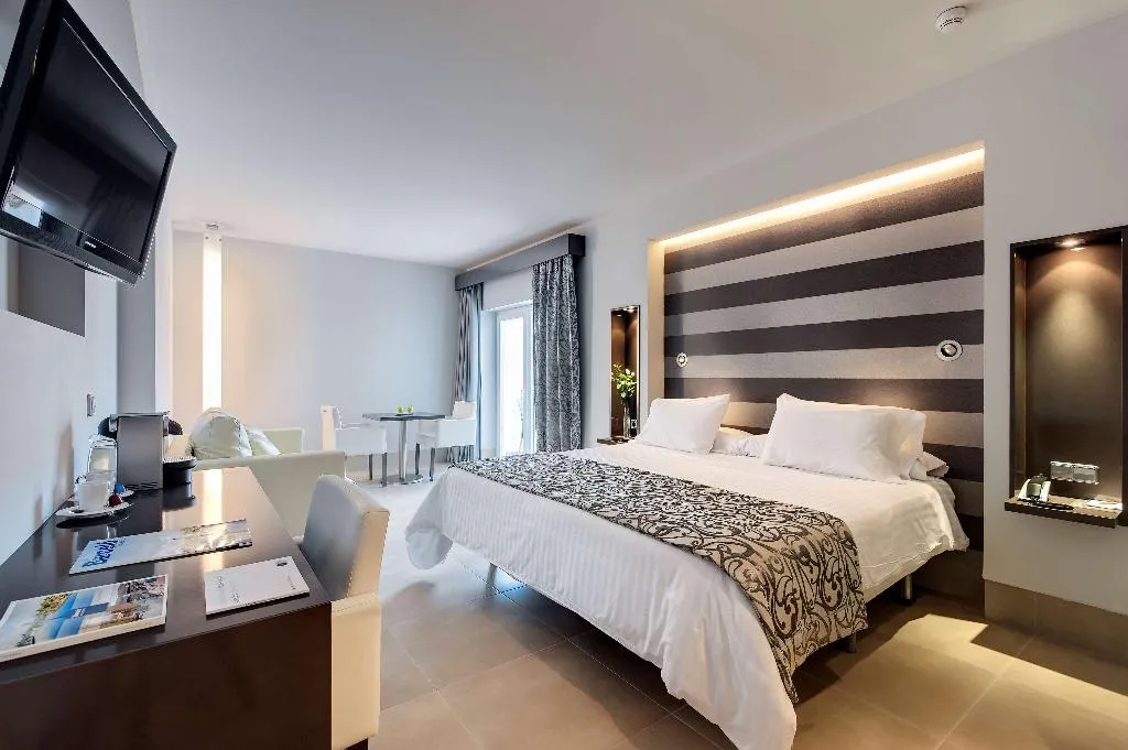 JUNIOR SUITE STANDARD Room, Barceló Hamilton Menorca -Adults Only, Menorca