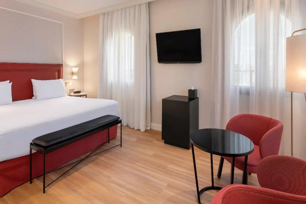JUNIOR SUITE STANDARD Room, Exe Sevilla Macarena, Seville
